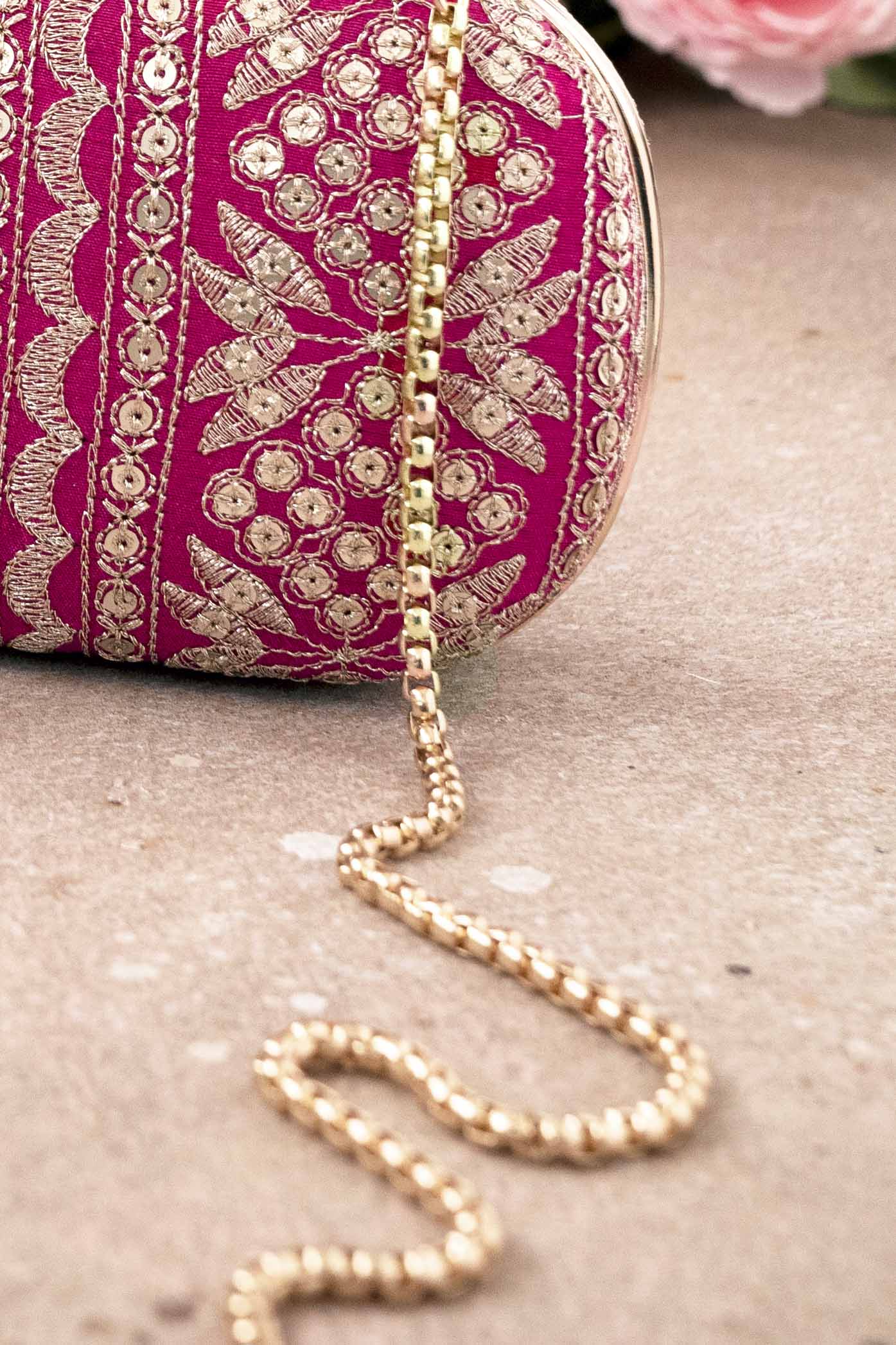 AMYRA Mirai embroidered clutch - Pink