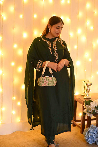 AMYRA Elora green capsule clutch
