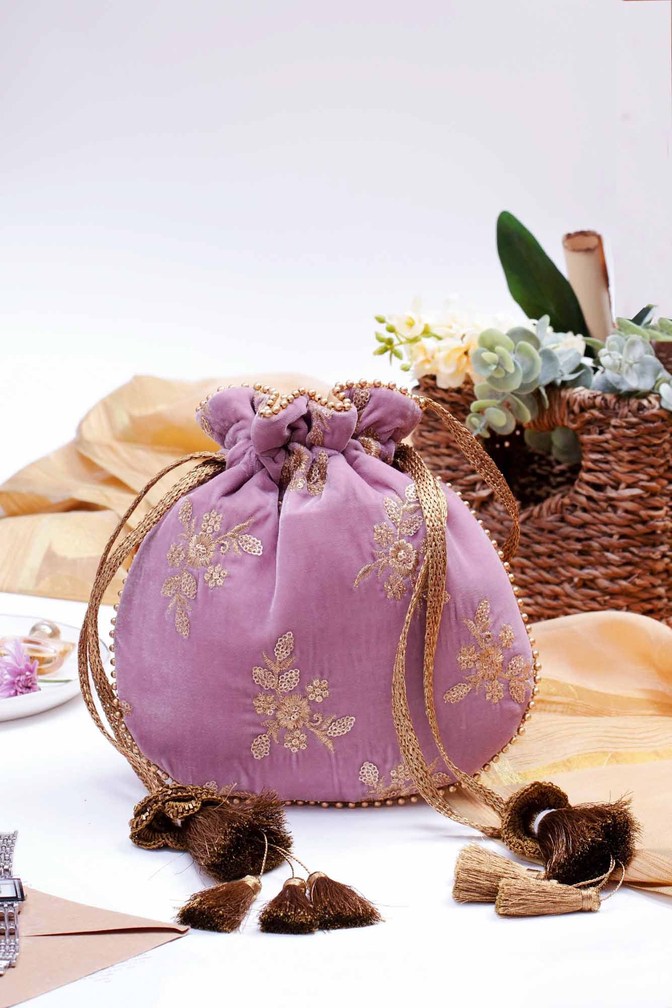 AMYRA Violet velvet embroidered potli