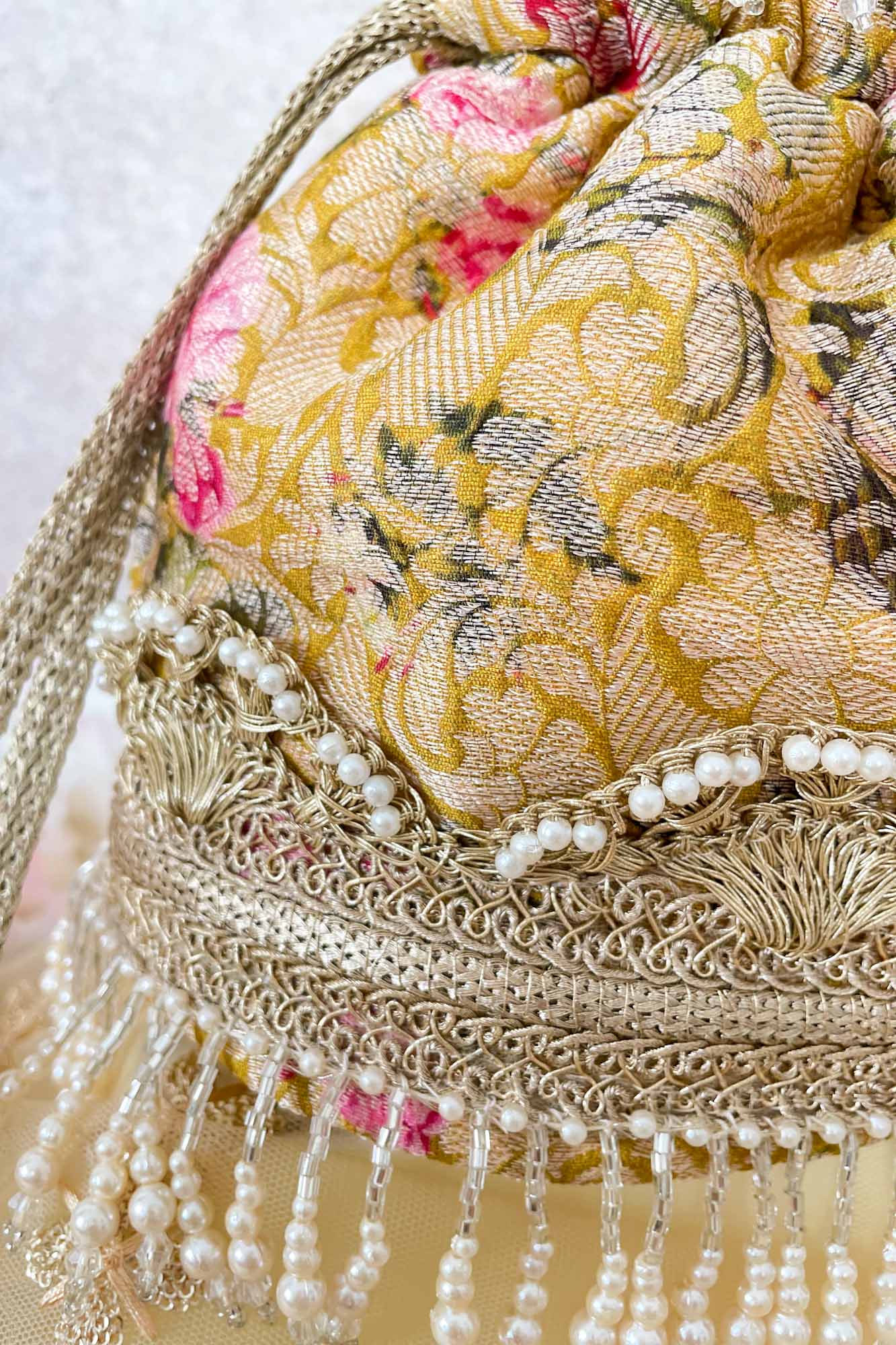 Amyra elora mustard potli