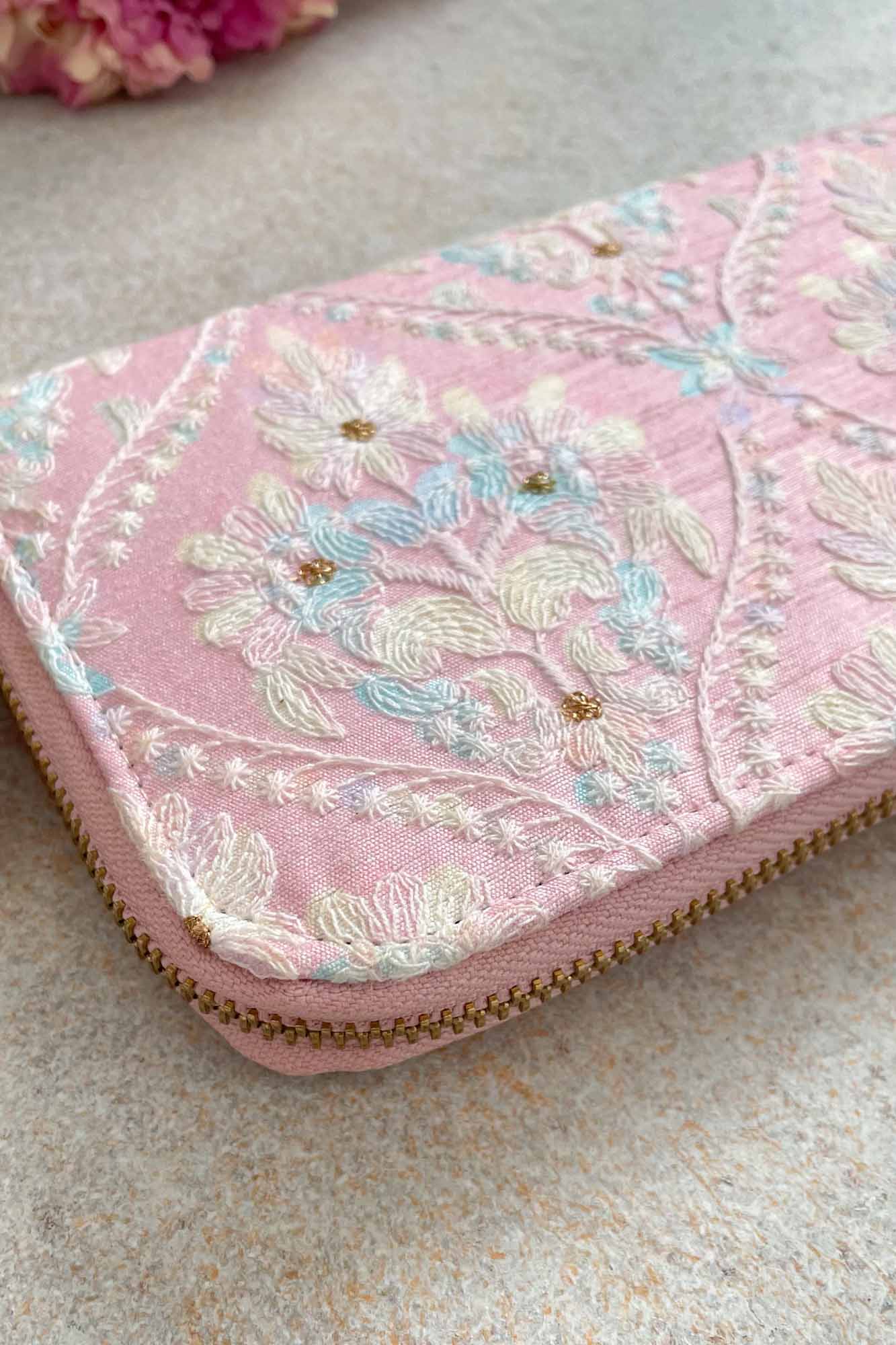 AMYRA Anaqat silk embroidered wallet - baby pink