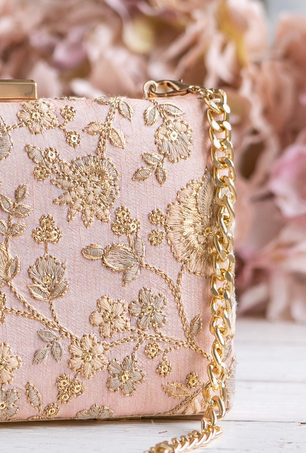 AMYRA LEYA WEDDING FAVORS BOX CLUTCH
