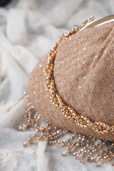AMYRA Oro vintage purse